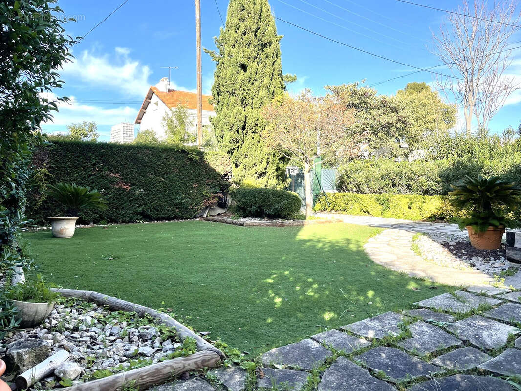 Maison à MARSEILLE-9E