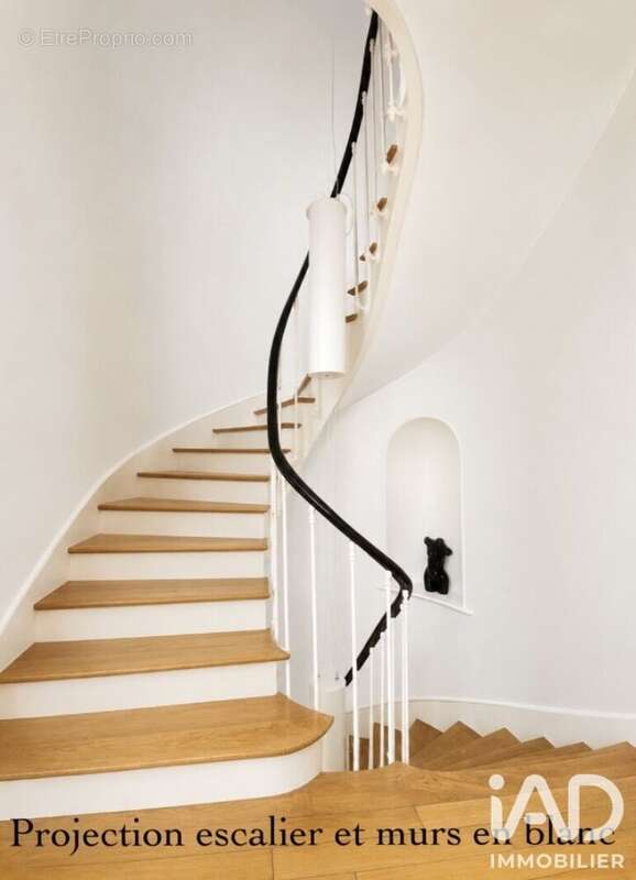 Maison 320 m² à Amiens  - photo 2