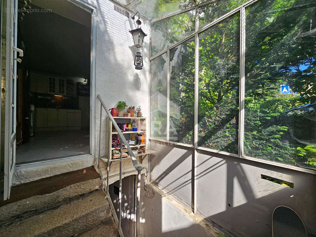 Maison à CRESPIERES
