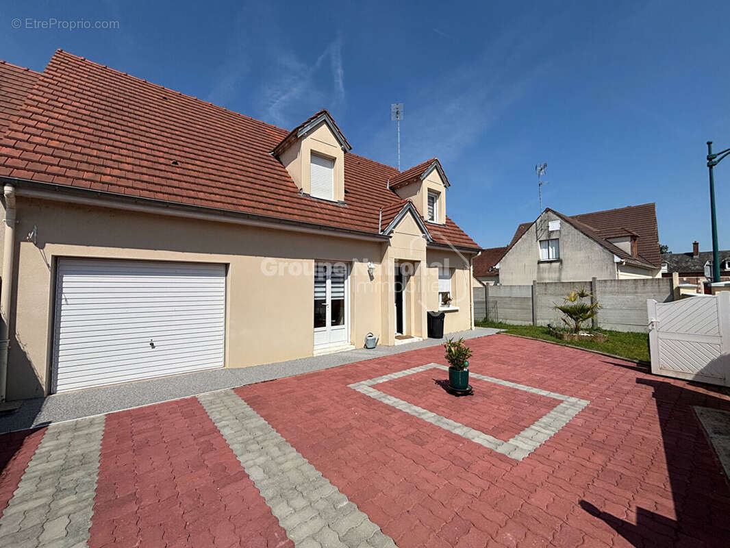 Maison à NOYON