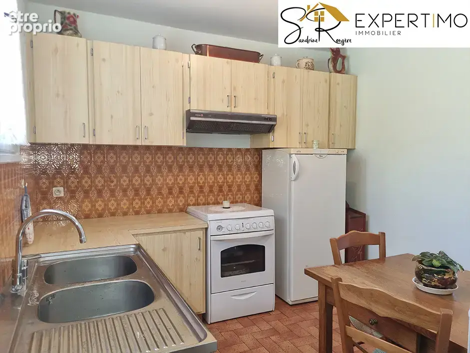 Maison de plain-pied 119 m2 avec dépendances et terrain de 2 390 m2 - photo 9