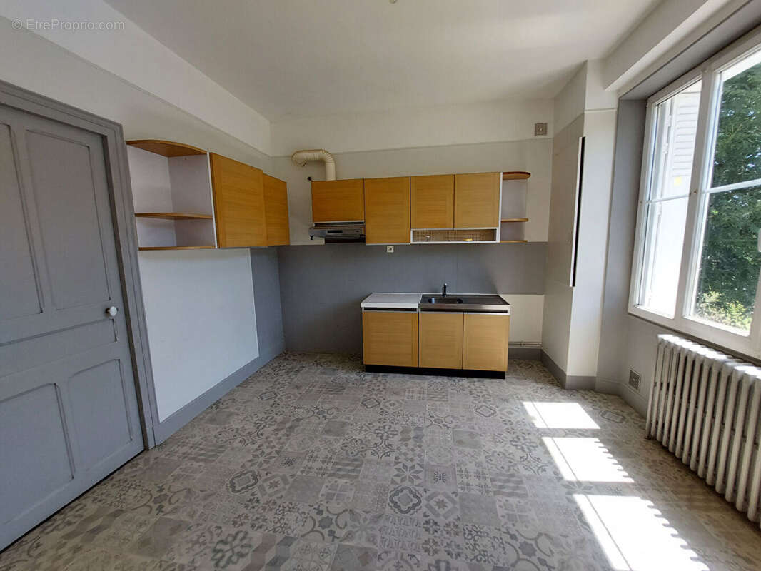 Maison à SAINTE-FEYRE