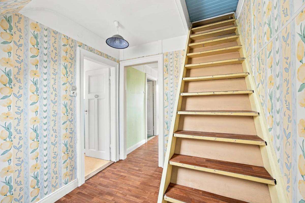 Maison de 6 pièces de 135 m² à Ostwald - photo 15
