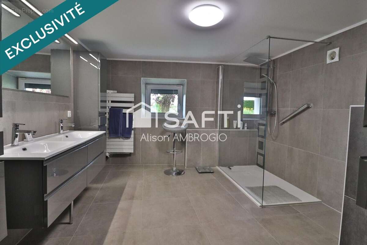 Maison 236 m² à Anderny  - photo 2
