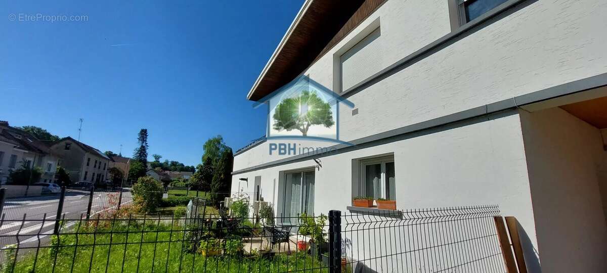 Appartement à NOMEXY