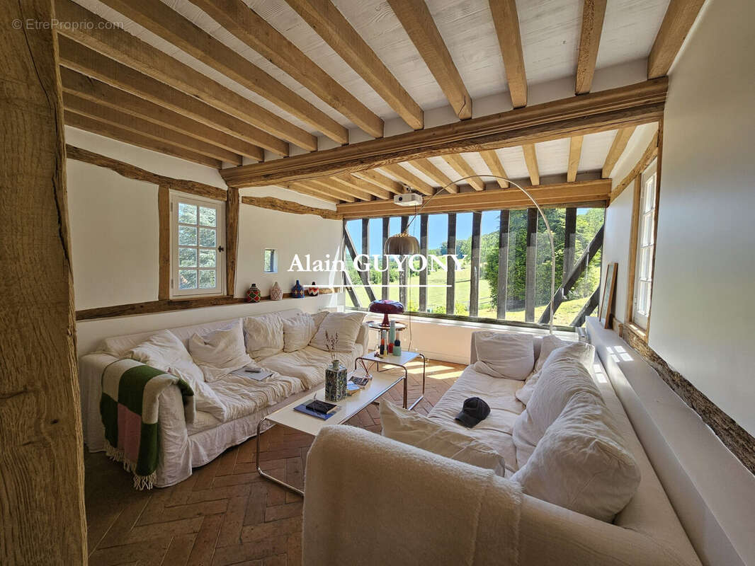 Maison à PONT-L'EVEQUE