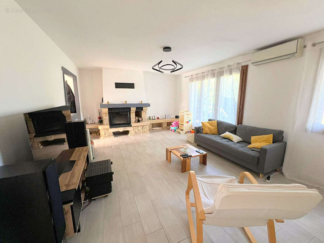 Maison Chaumont En Vexin 6 pièce(s) 125 m2 + terrain de 2822 m². - photo 6
