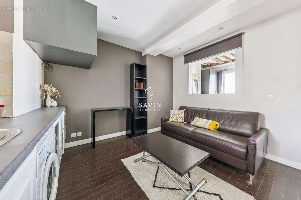 Appartement à PARIS-18E