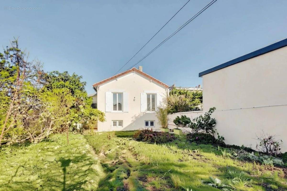 Maison à MAISONS-ALFORT