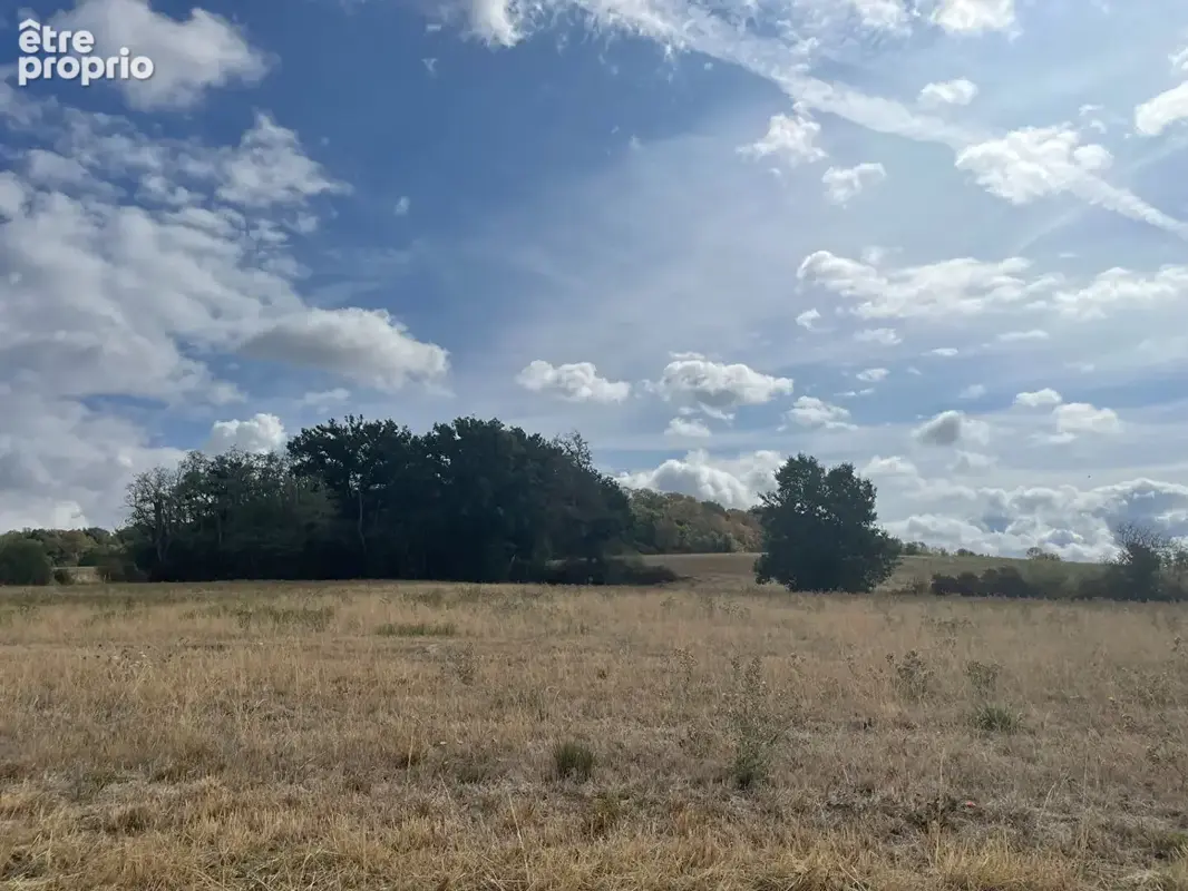 Terrain à AUXERRE