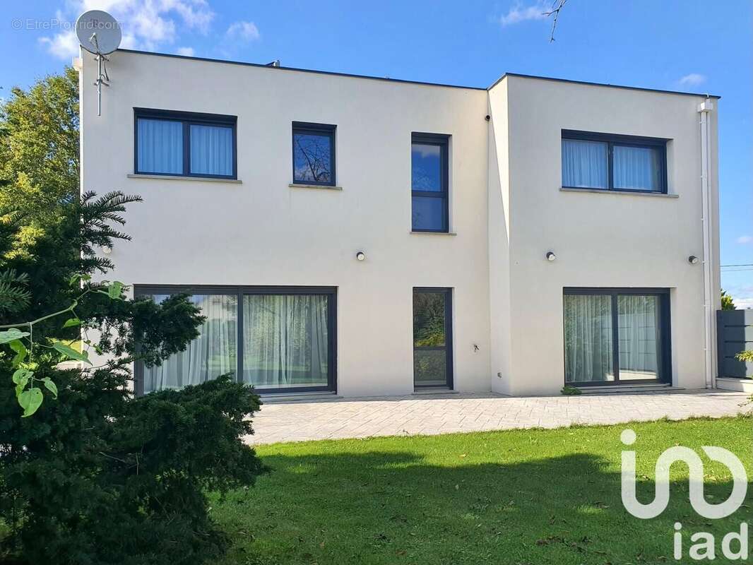 Photo 3 - Maison à LA FERTE-GAUCHER