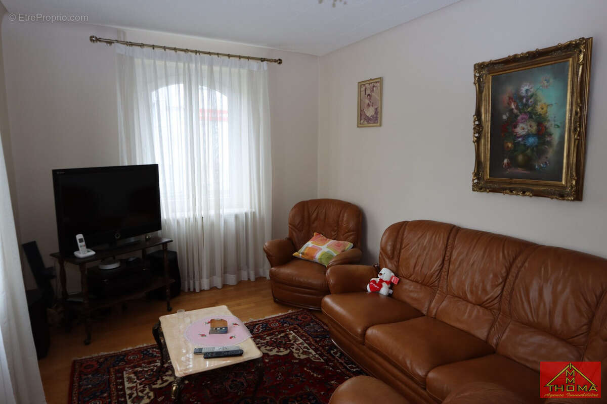 Maison à VILLAGE-NEUF