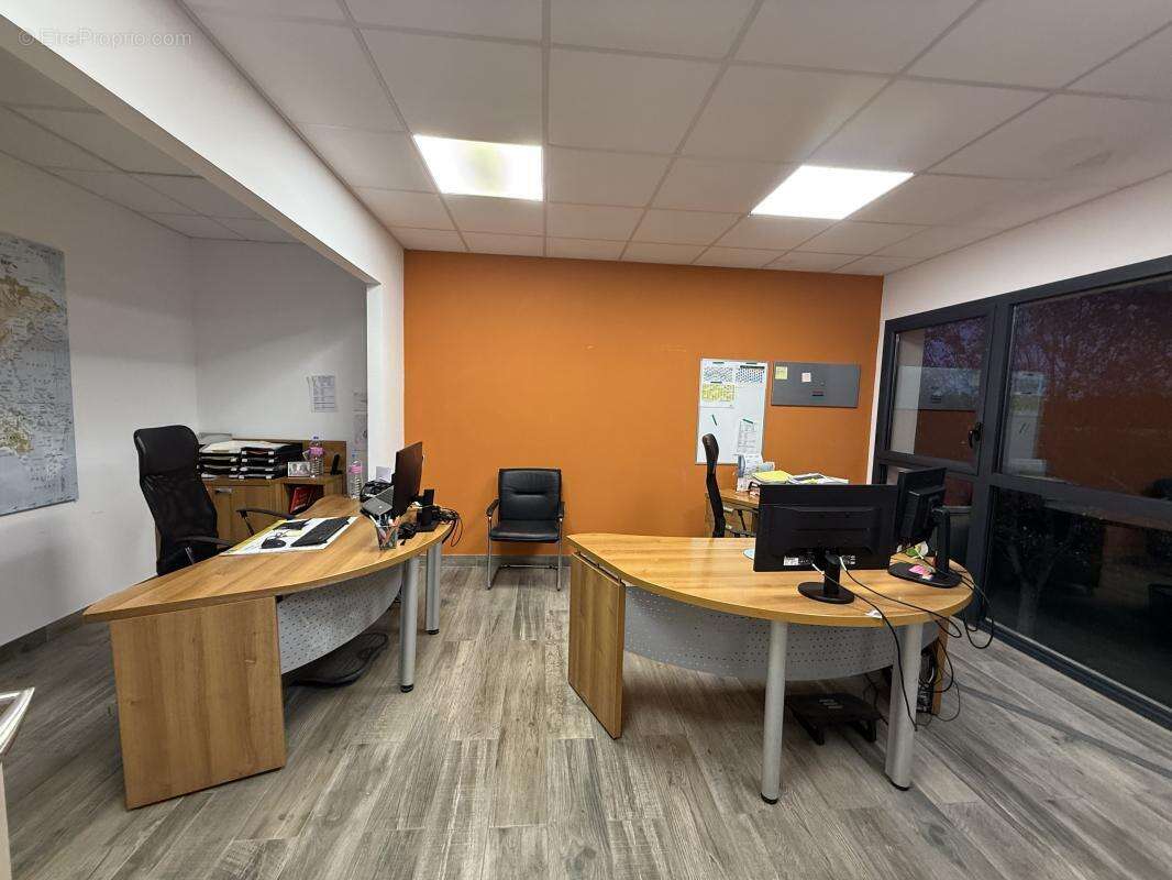 Commerce à EYGALIERES