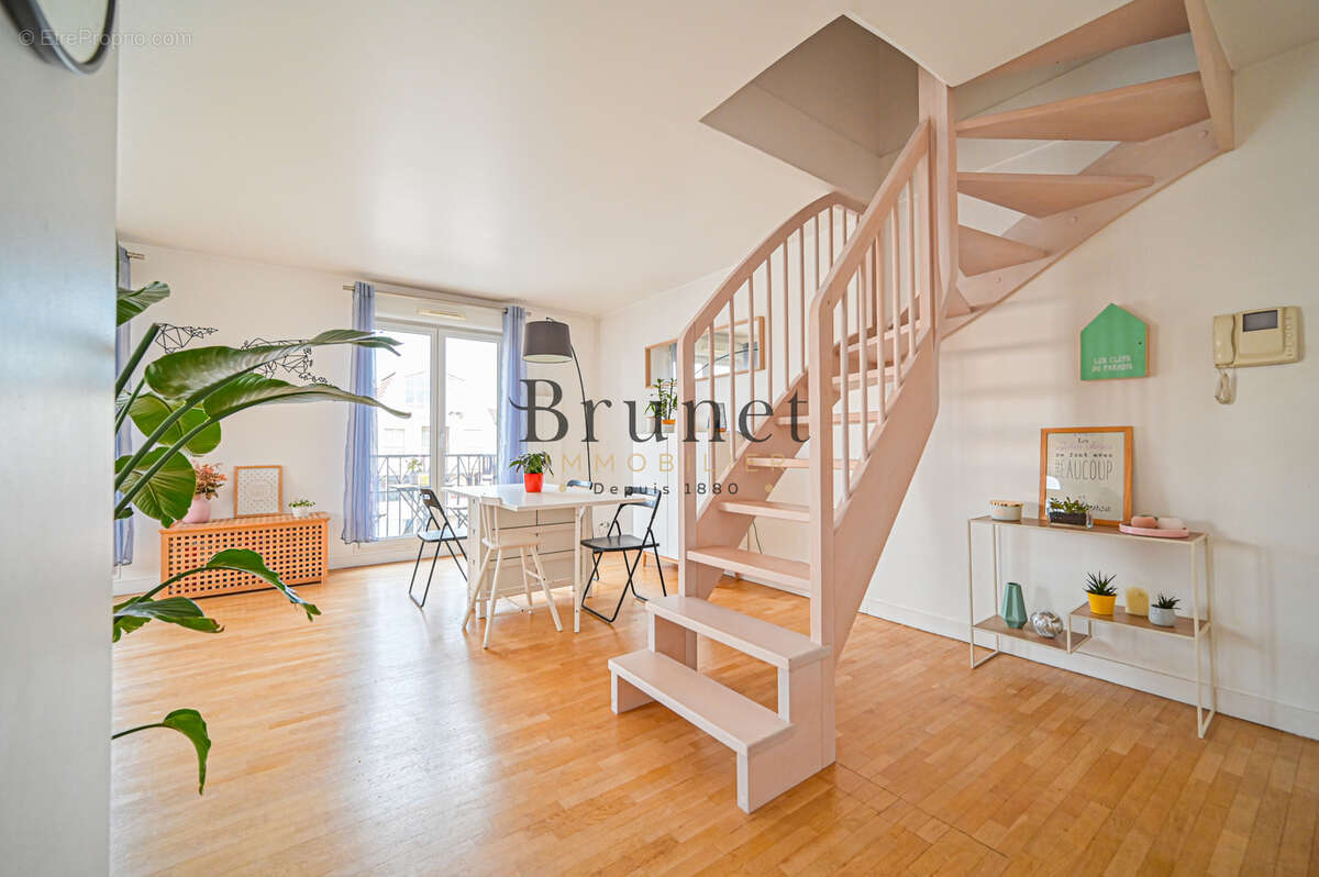 Appartement à SAINT-MAUR-DES-FOSSES