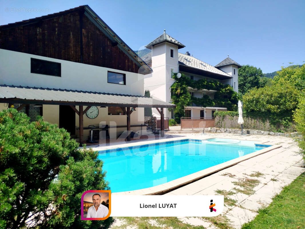 Propriété de prestige avec piscine située à Verrens-Arvey à proximité d'Albertville - photo 2