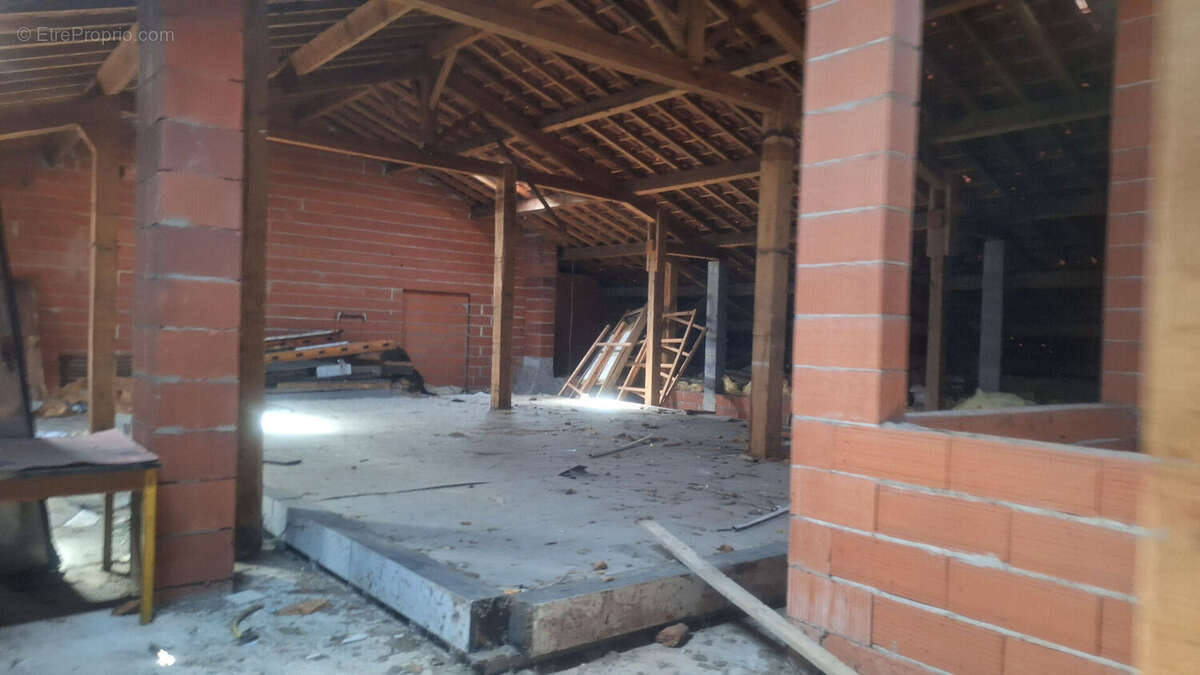 Appartement à MONTESQUIEU-VOLVESTRE