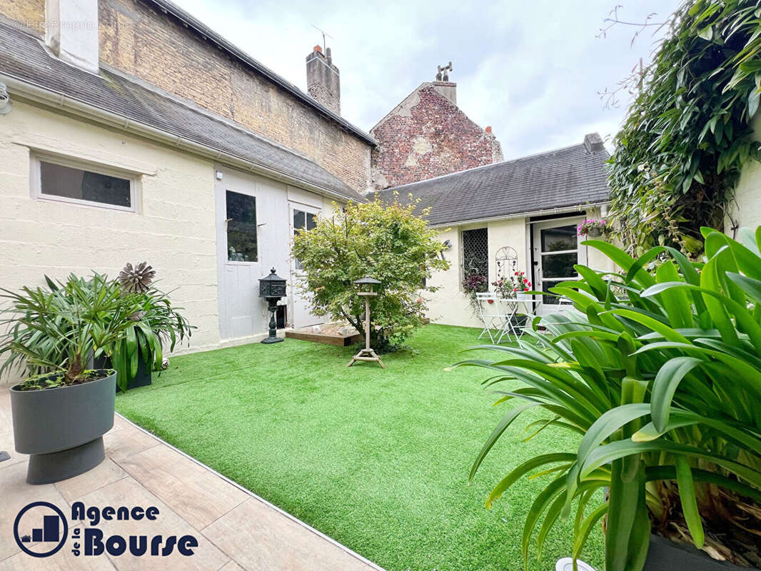 Maison à MONTIVILLIERS