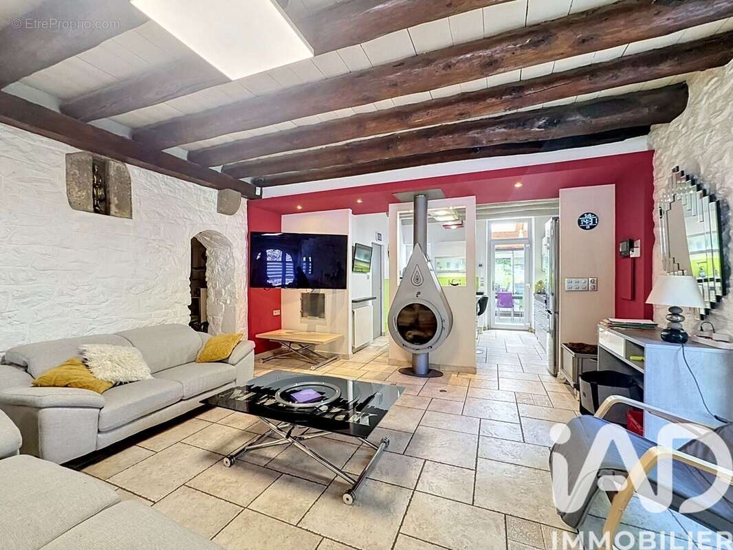 Maison 260 m² à Fillinges  - photo 6