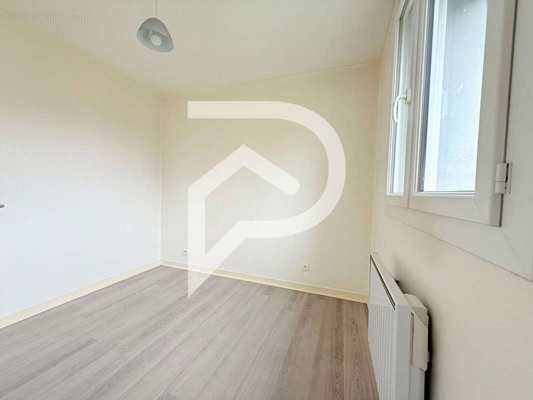 Appartement à SAINT-VAAST-LES-MELLO