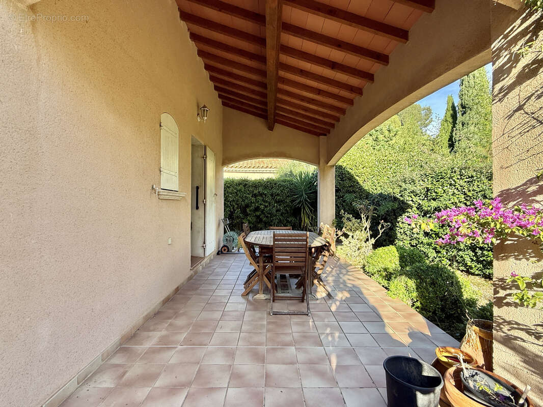 Maison à SIX-FOURS-LES-PLAGES