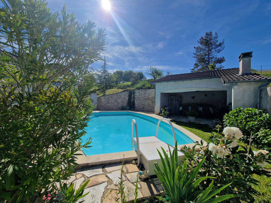 Maison à JUGEALS-NAZARETH