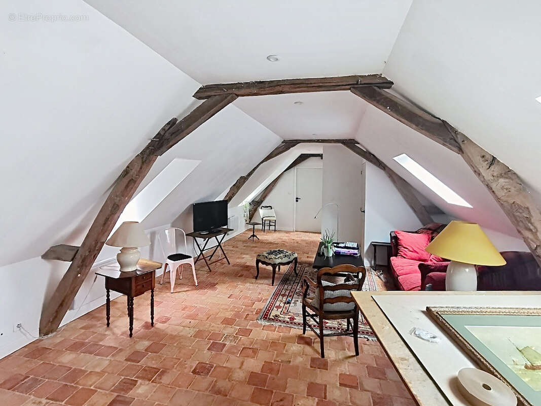 Maison à VARENNES-SUR-LOIRE