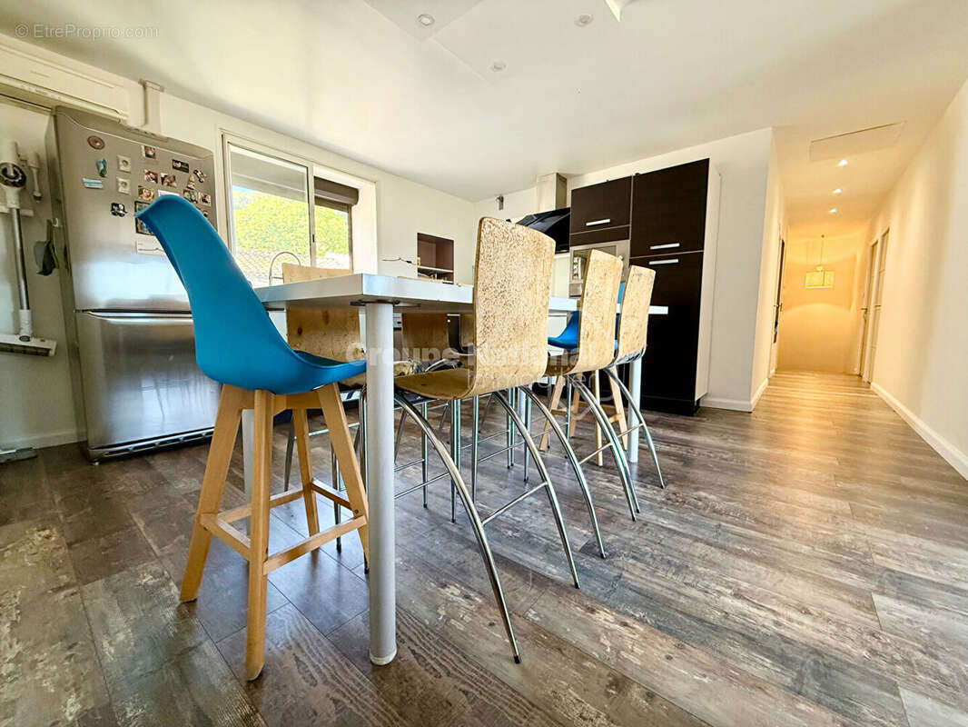 Appartement à LE ROVE