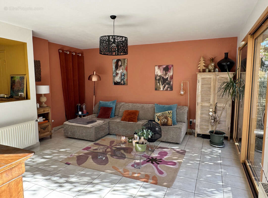 Appartement à MESSIMY