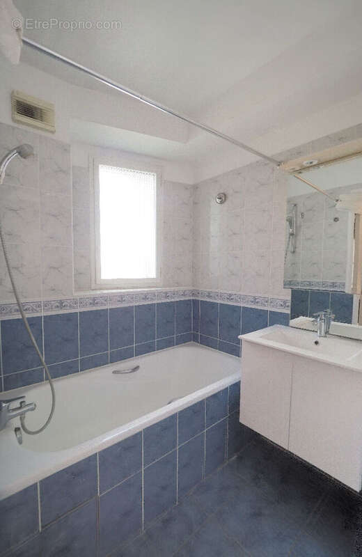 Appartement à PARIS-20E