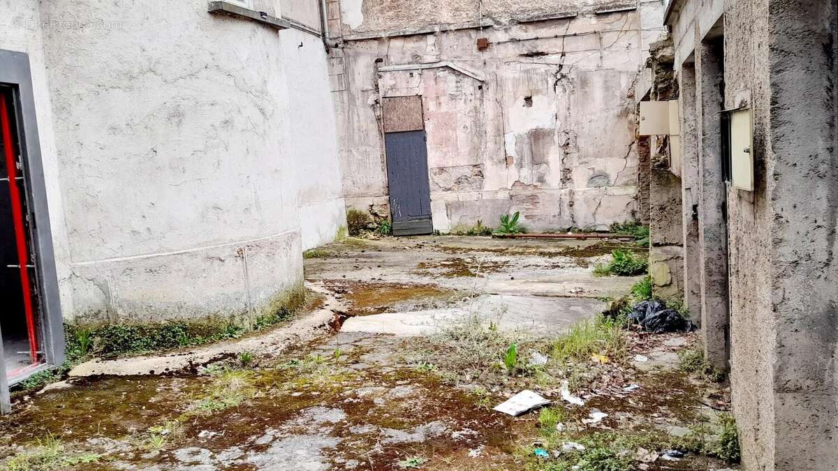 Appartement à CORBEIL-ESSONNES