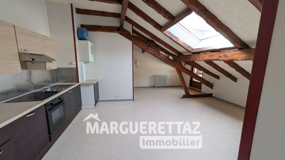 Appartement à SAINT-JEOIRE