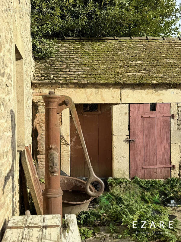 Maison à COMBERTAULT