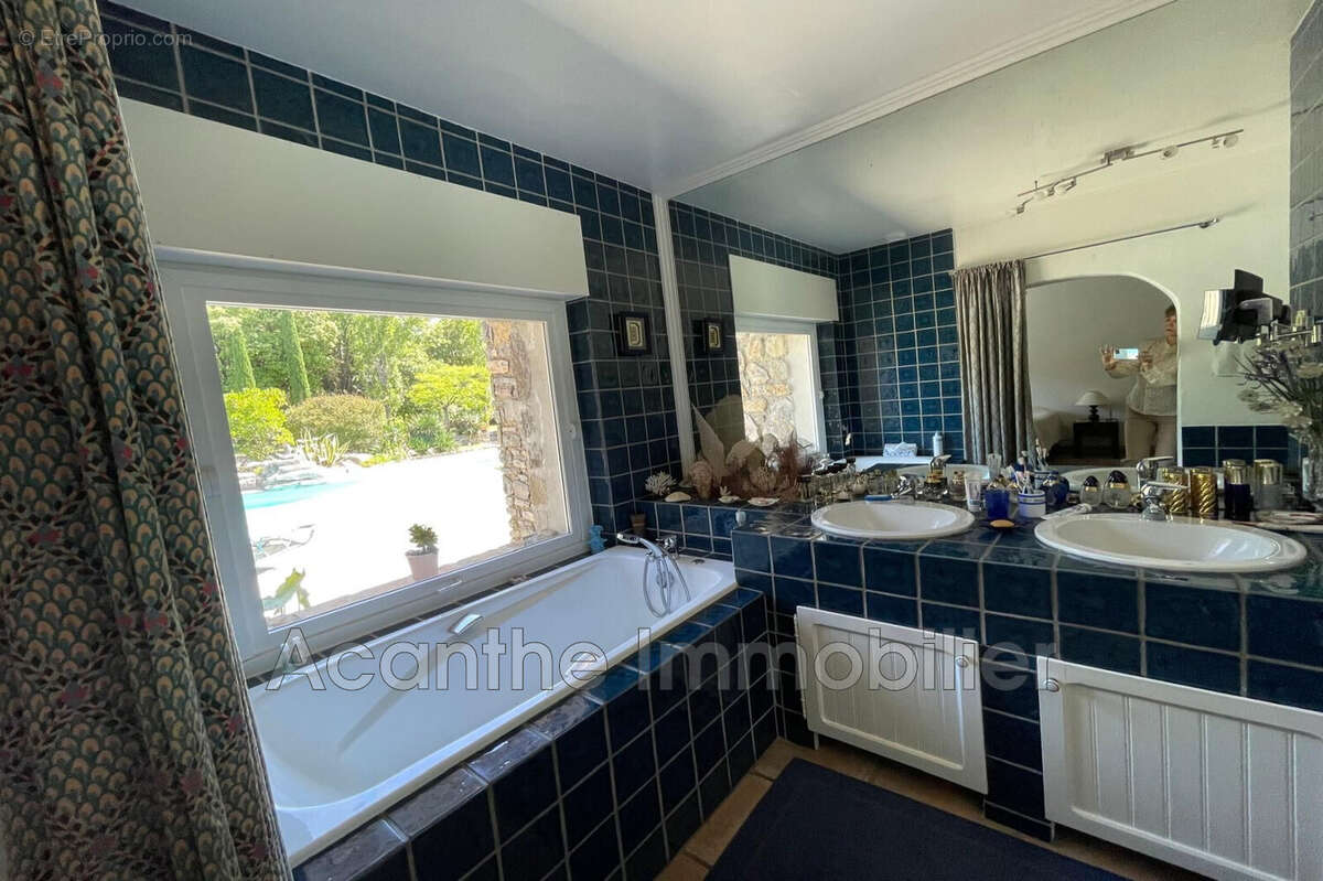 Maison à CAZEVIEILLE