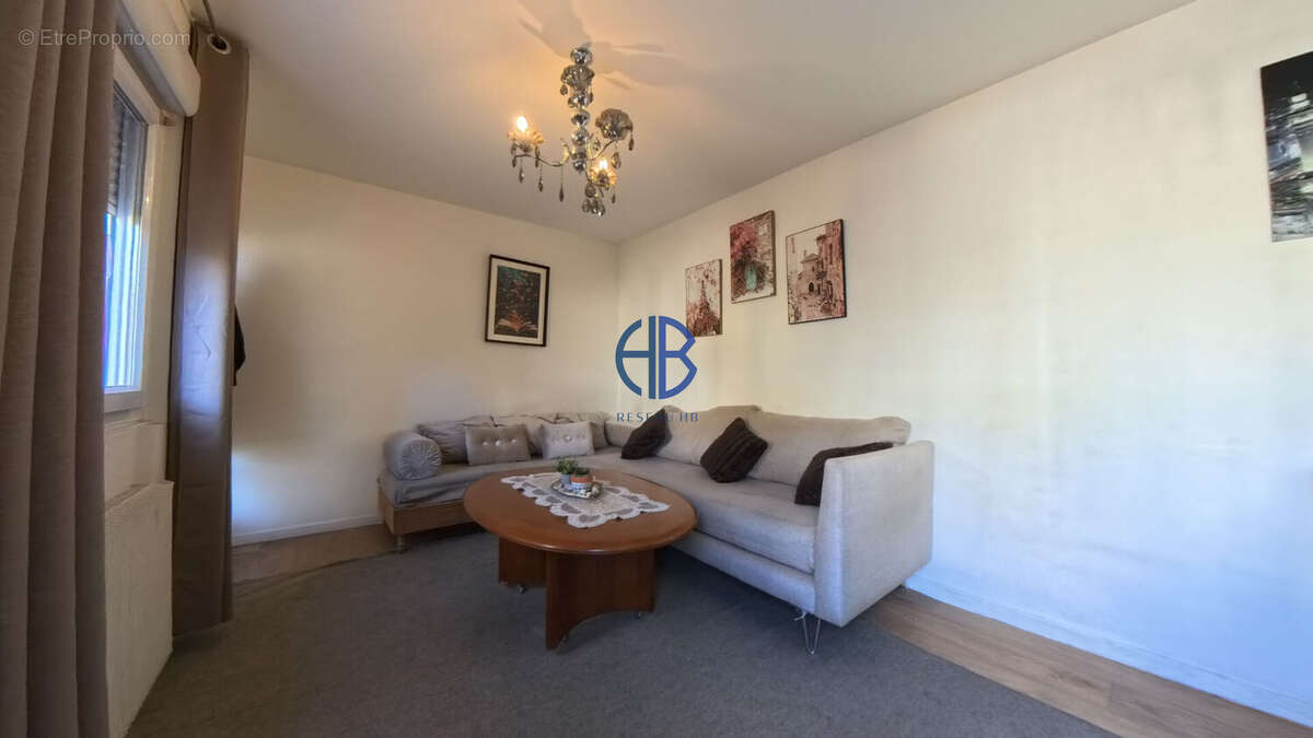 Maison à LA COURNEUVE