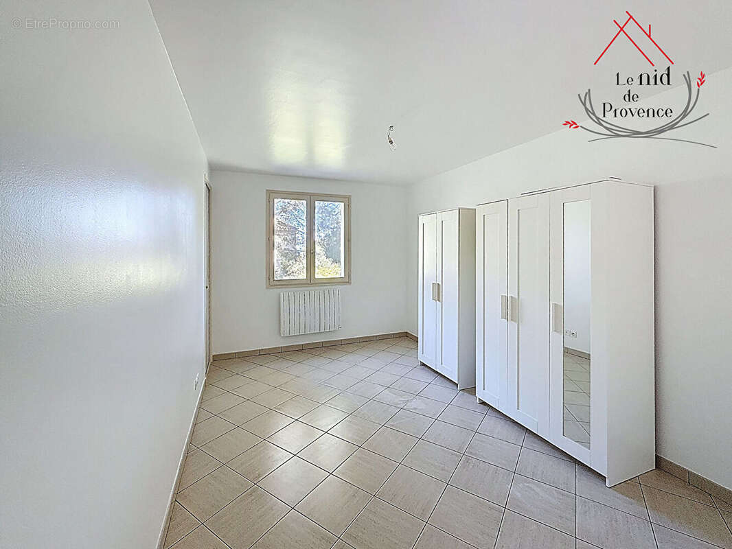 Maison à PERNES-LES-FONTAINES