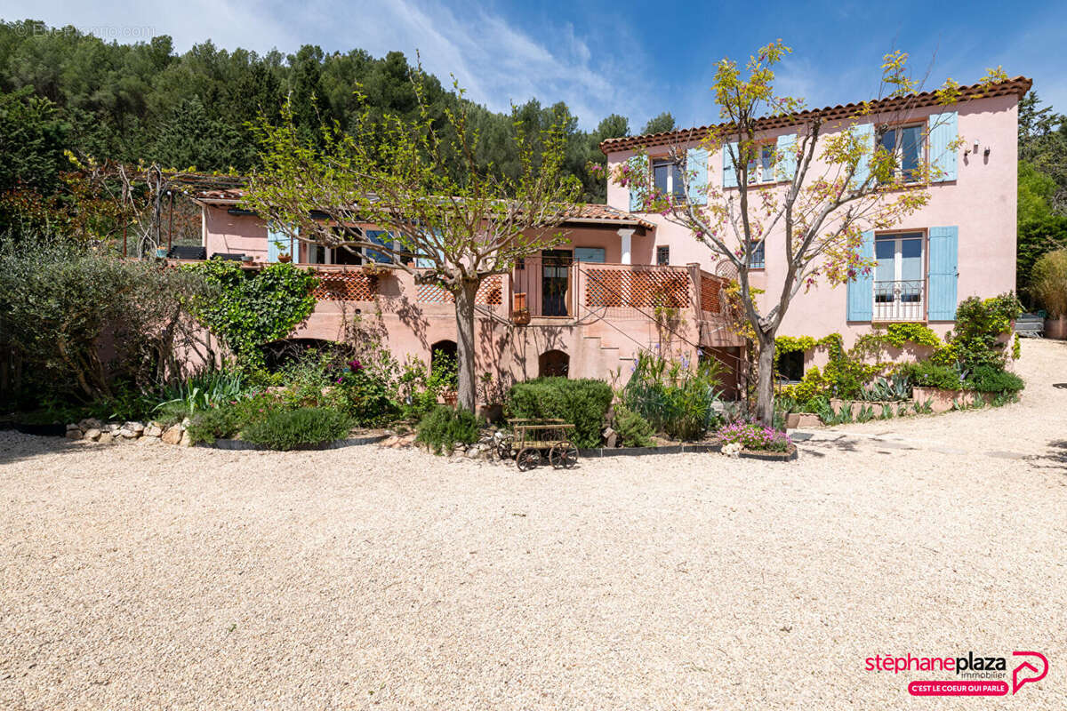 Maison à CUGES-LES-PINS