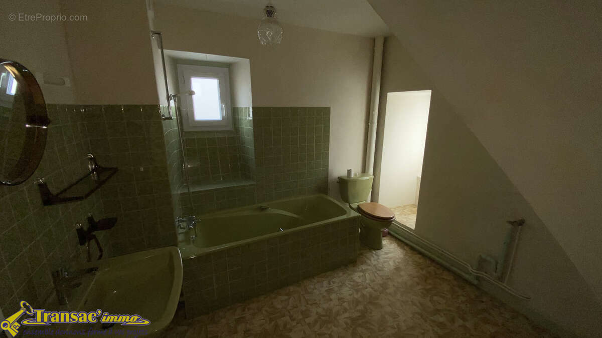 Appartement à COURPIERE