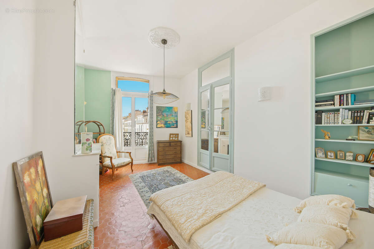 Appartement à HYERES