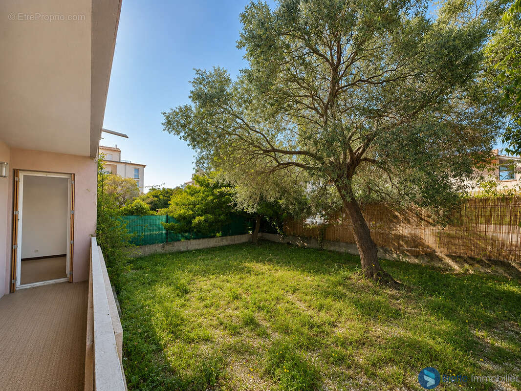 Appartement à LA CRAU