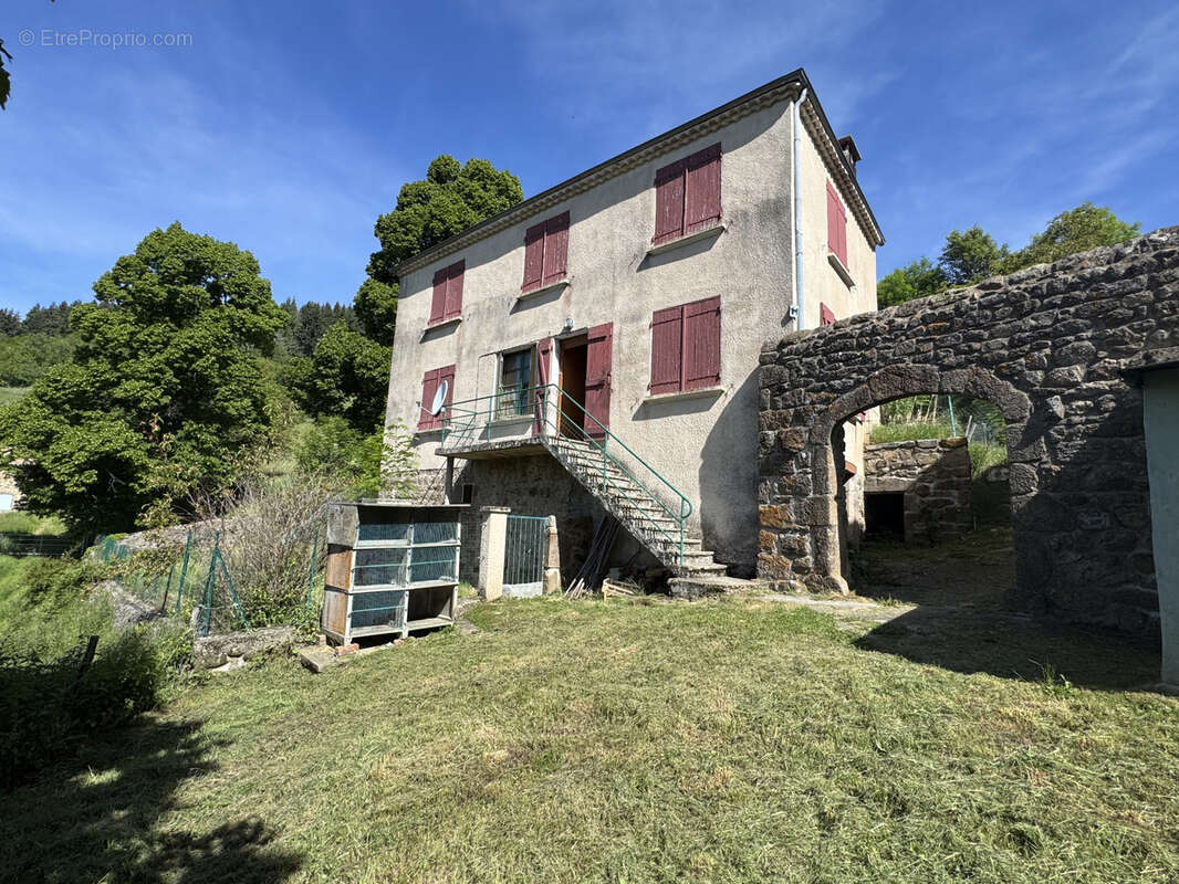 Maison à MONESTIER