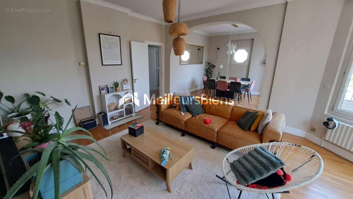 Maison de caractère, 5 chambres, studio, garage et piscine hors sol - photo 5