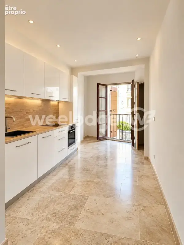 Appartement 4 pièces 109 m² à vendre à Saint-Gilles (30800) - photo 3