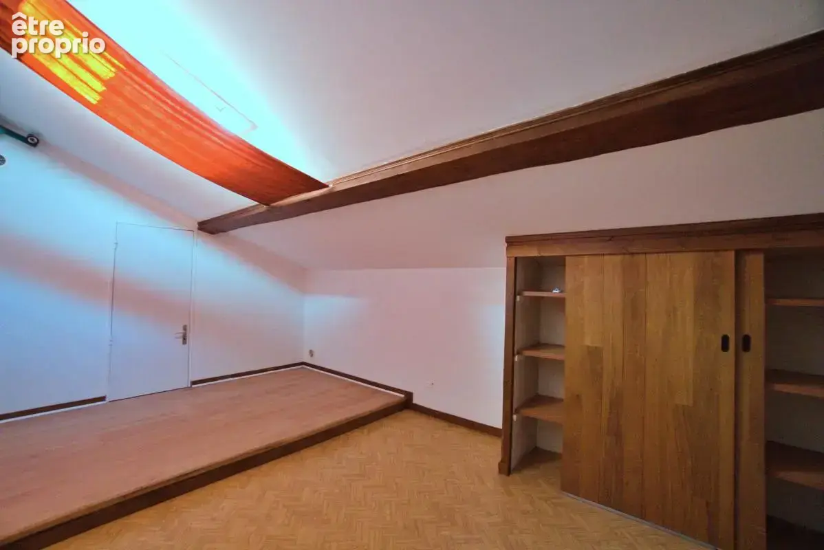 Quincieux - Appartement T4 - Duplex - photo 8