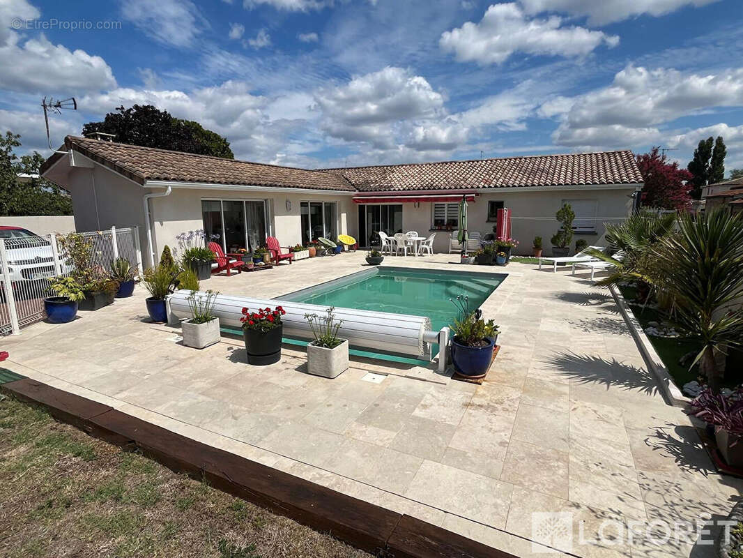 Maison à SAINT-ANDRE-DE-CUBZAC