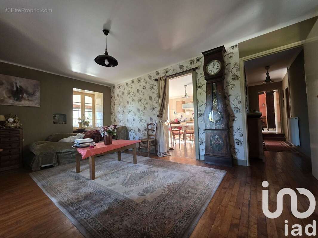 Maison 210 m² à Thegra  - photo 7