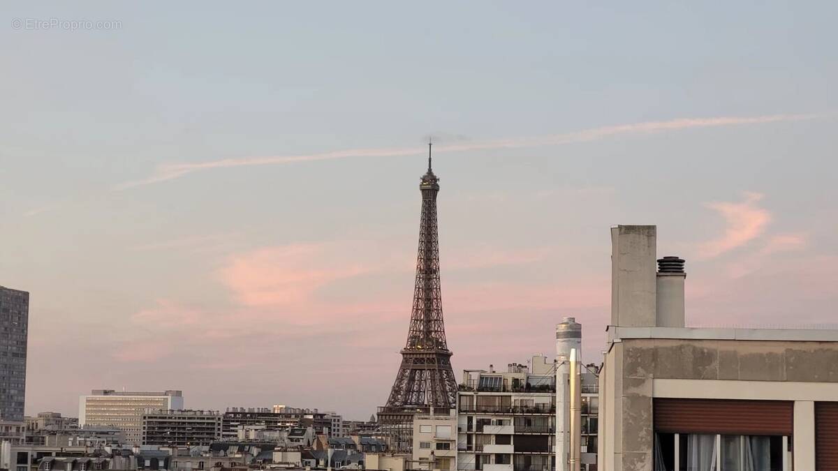 Appartement à PARIS-15E