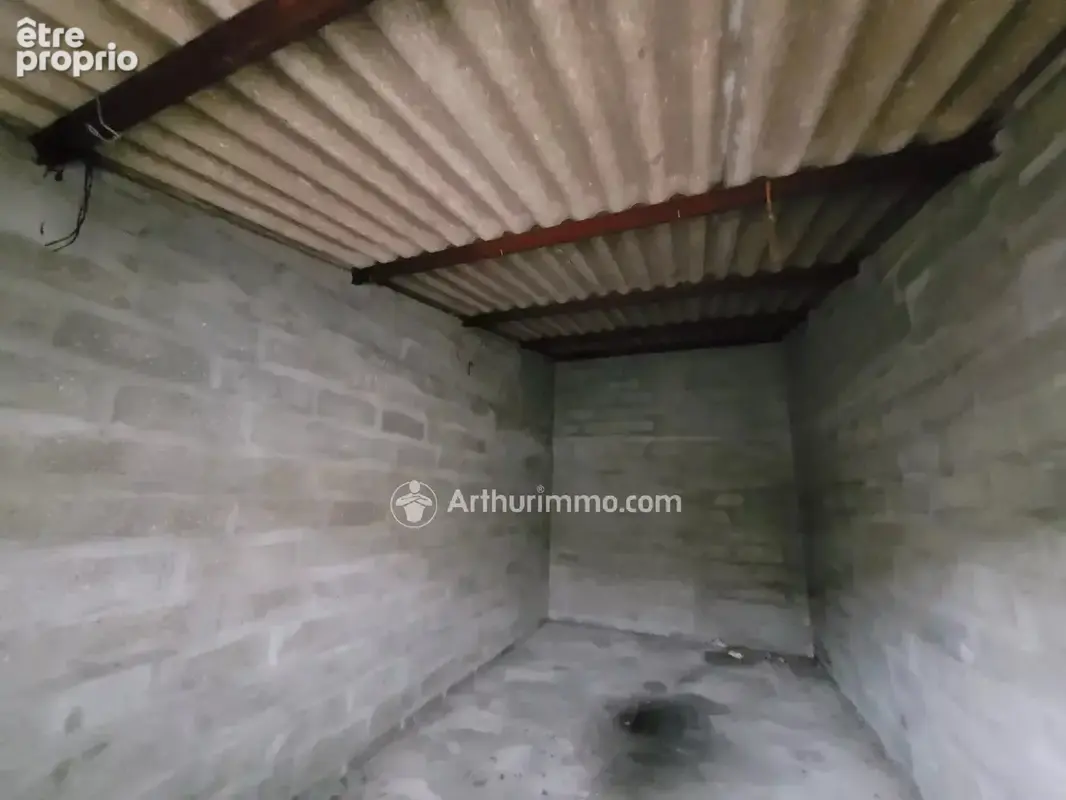 Vente Parking-box Saint-jean-d'angely(17400) 15 500ï¿œ - photo 2