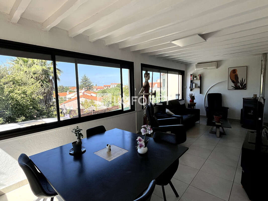 Maison à SAINT-GENIS-DES-FONTAINES