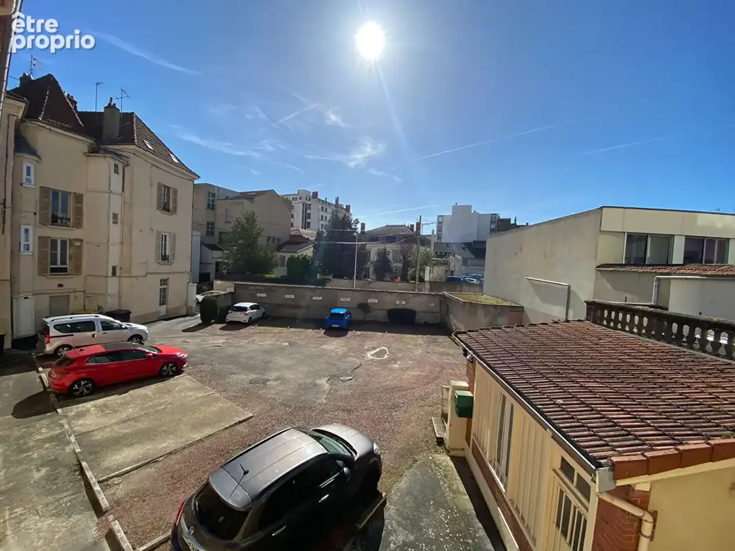 Centre-ville - Appartement de caractère à fort potentiel - photo 8
