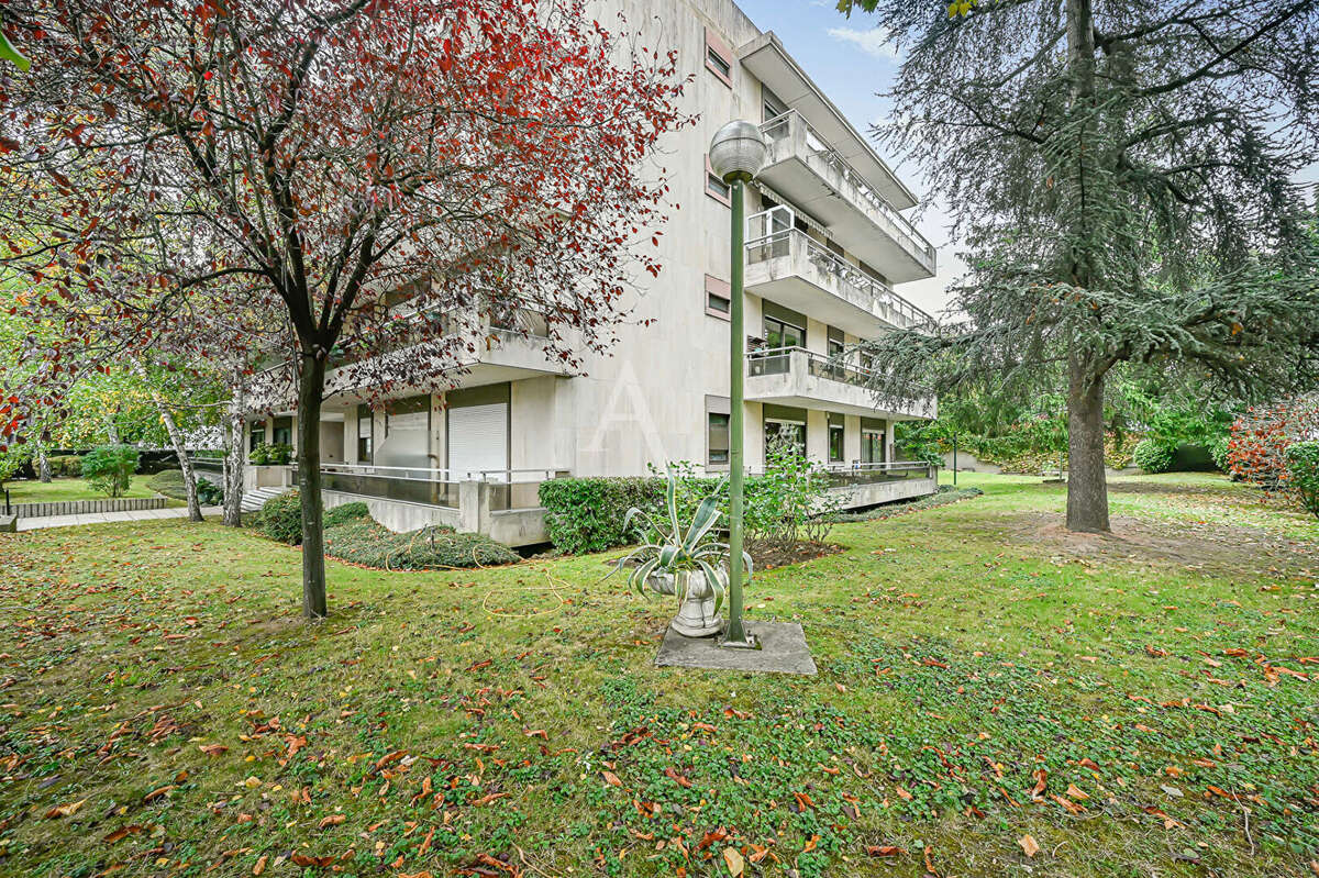 Appartement à FONTENAY-SOUS-BOIS